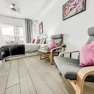 https://a-fully-renovated-studio-in-beautiful-nerja.es-andalucia.com