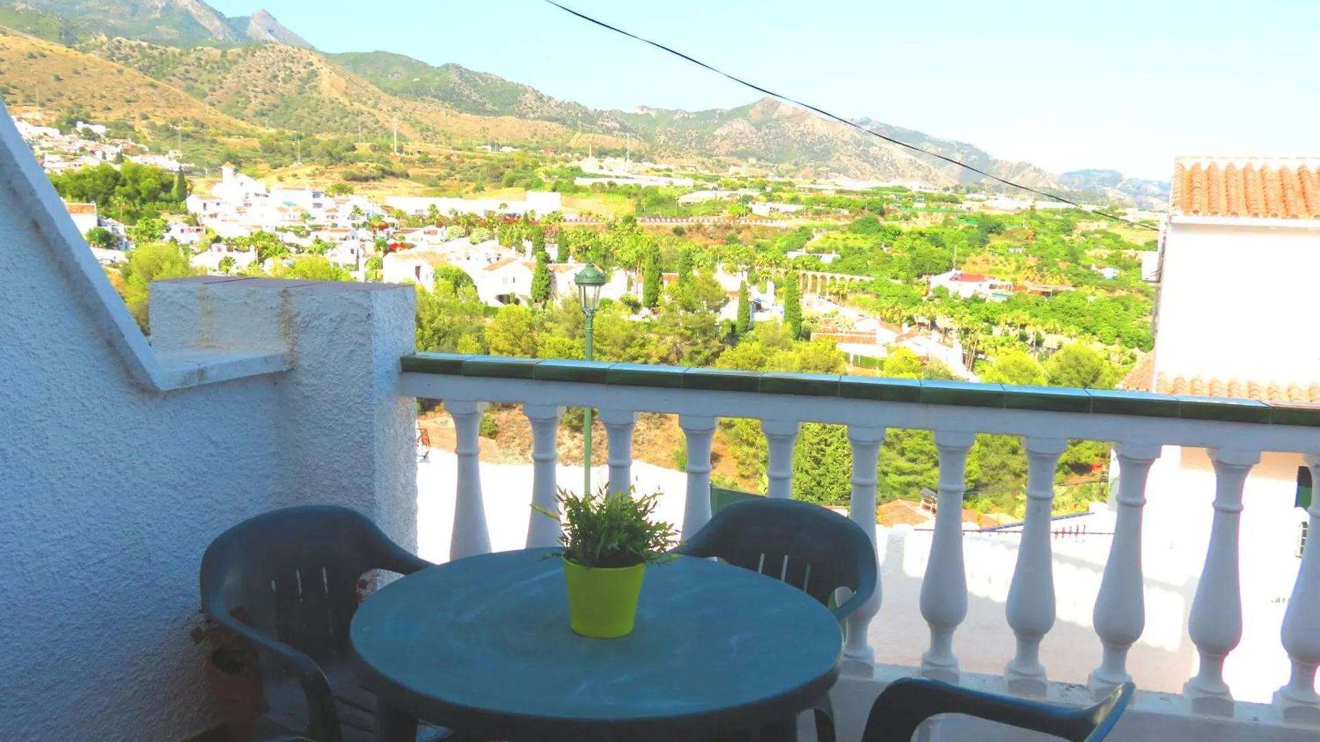 Apartamentos Lual Burriana Nerja